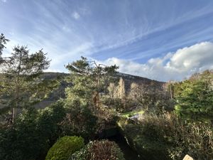 Photo 18- click for photo gallery